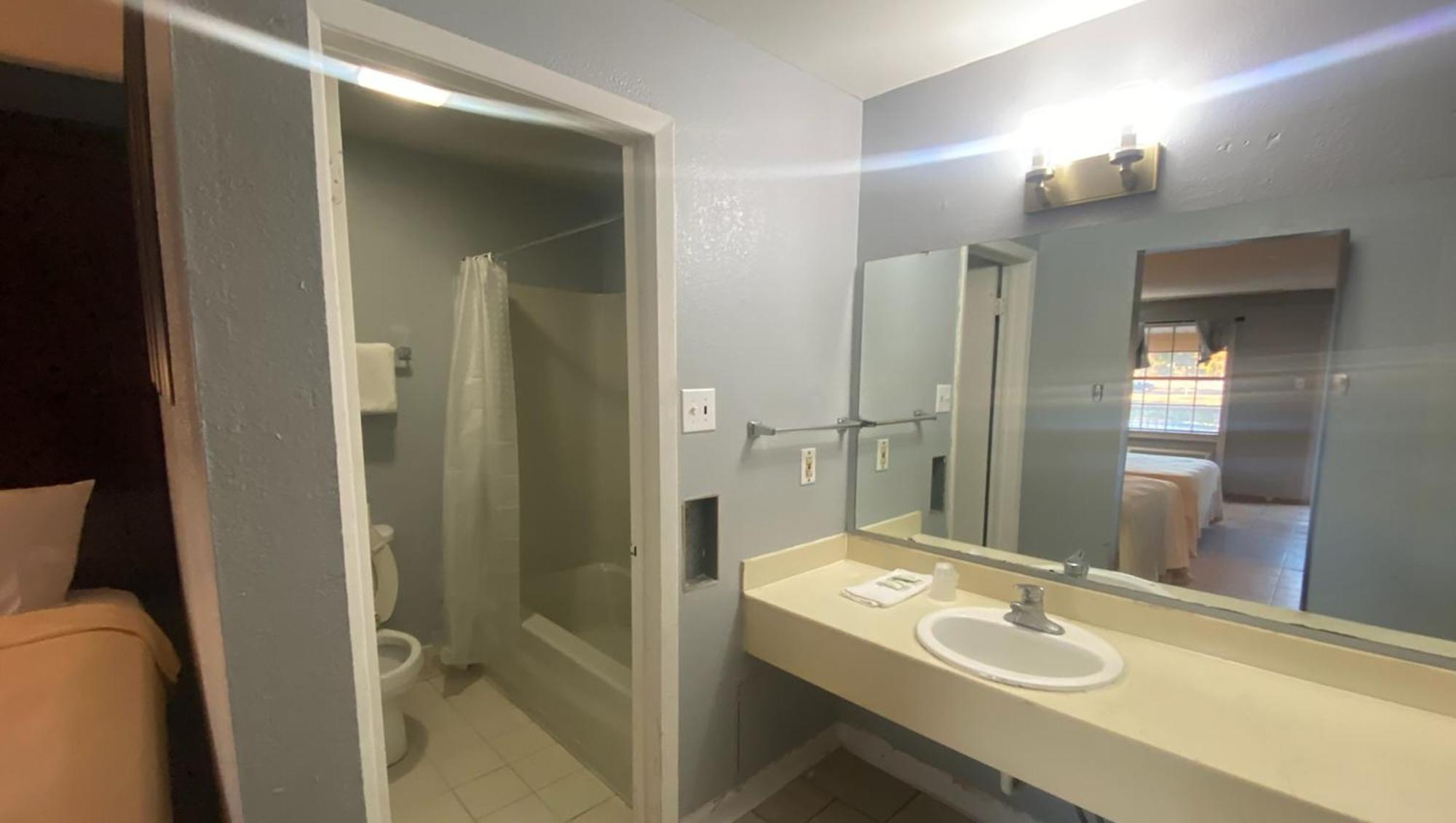 Magnuson Hotel Little Rock South Экстерьер фото